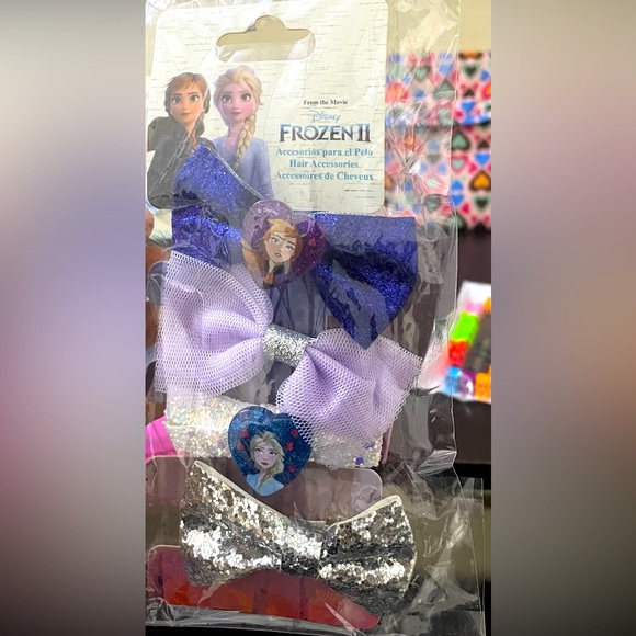 Multiple accessories for little princess, clips, purse,bands, bags & photo frame - Picture 3 of 12